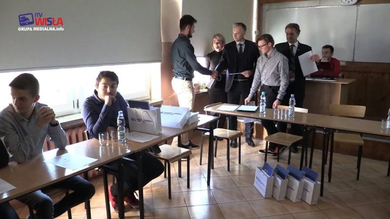 WSPARCIE DLA UCZNIÓW – STYPENDIA W ZESPOLE SZKÓŁ W GORZYCACH