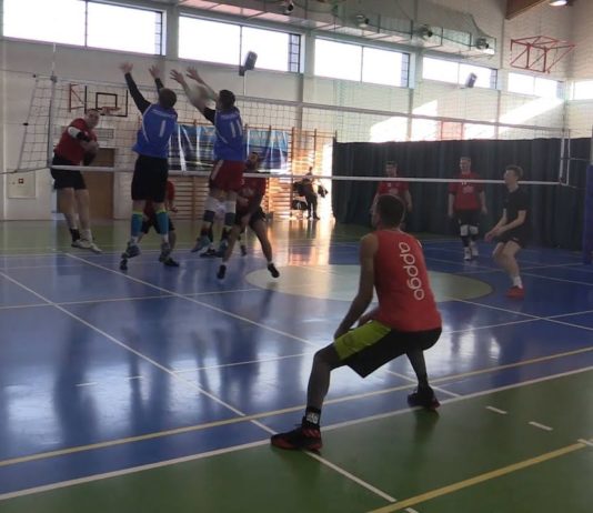 SIATKARSKI TURNIEJ Z TRADYCJĄ – BARBÓRKOWE GRANIE W TARNOBRZEGU