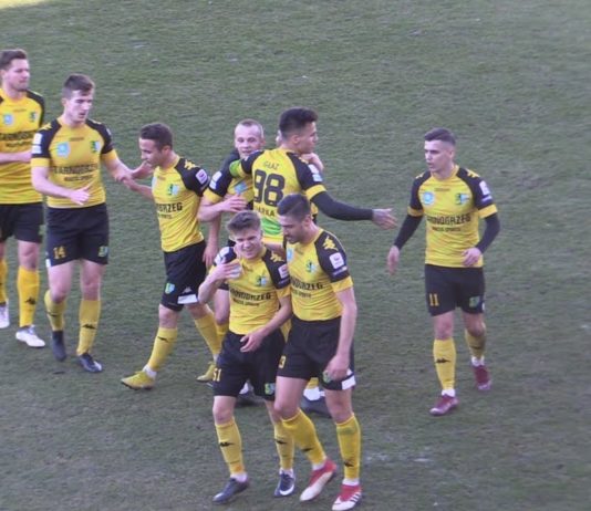 EFEKTOWNE PRZEŁAMANIE PIŁKARZY SIARKI – GRYF WEJHEROWO POKONANY!