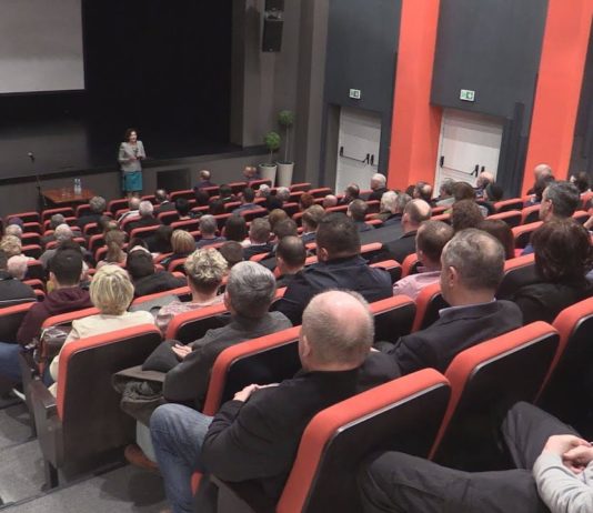 DYSKUSJA O WYBORACH I INWESTYCJACH – Z WIZYTĄ W BARANOWIE SANDOMIERSKIM