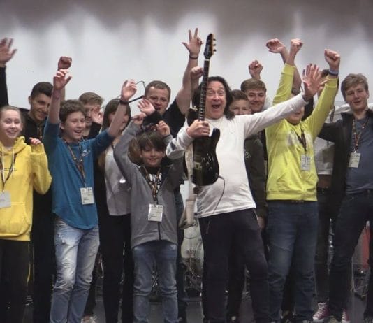 „BO WARTO GRAĆ!” – WARSZTATY MUZYCZNE Z JANEM BORYSEWICZEM