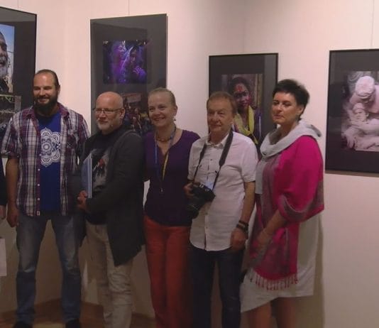 WYSTAWA FOTOGRAFII „KOLORY INDII” – ZAPRASZAMY DO ZAMKU TARNOWSKICH
