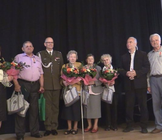 PODZIĘKOWANIA DLA RODZICÓW – MEDALE ZA ZASŁUGI DLA OBRONNOŚCI KRAJU