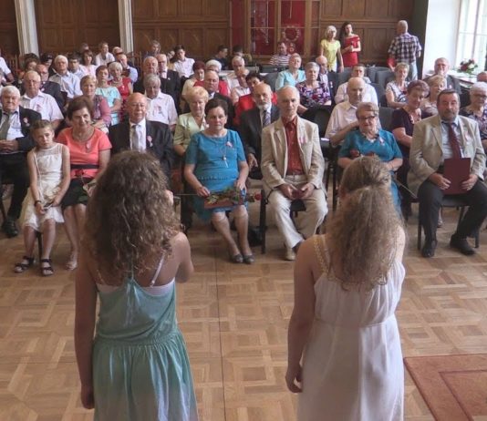 ZŁOTE GODY W ZAMKU TARNOWSKICH – ŚWIĘTOWALI JUBILEUSZE MAŁŻEŃSKIE