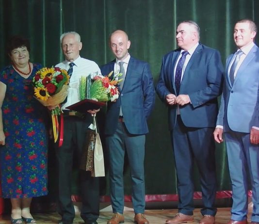 STYPENDIA, NAGRODY I WYRÓŻNIENIA – UROCZYSTA SESJA W GORZYCACH