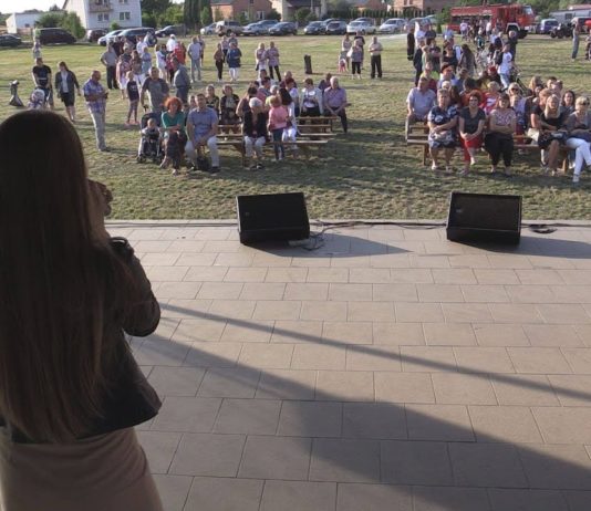 ZABAWA Z HISTORIĄ W TLE – ŚWIĘTO CZEREŚNI W TRZEŚNI