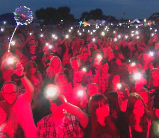 GWIAZDY MUZYKI NAD JEZIOREM – TŁUMY NA ŚWIĘCIE TARNOBRZEGA