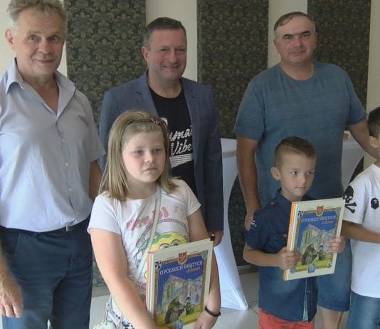 ZAGRALI O PUCHAR WÓJTA – SZACHY I WARCABY DLA KAŻDEGO