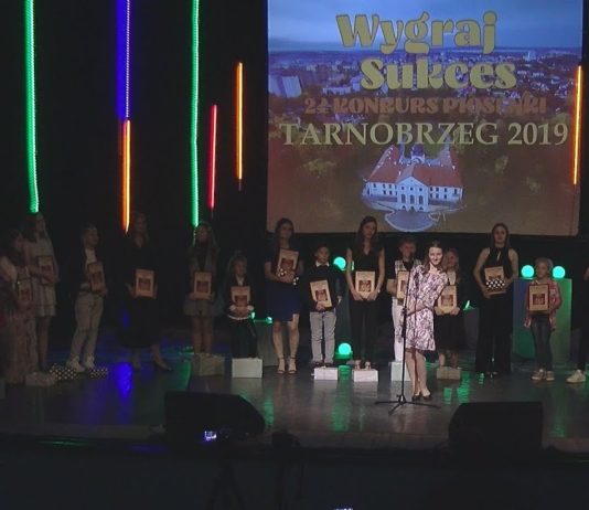 TALENTY BŁYSZCZAŁY NA SCENIE – WYSTĘPY FINALISTÓW „WYGRAJ SUKCES”
