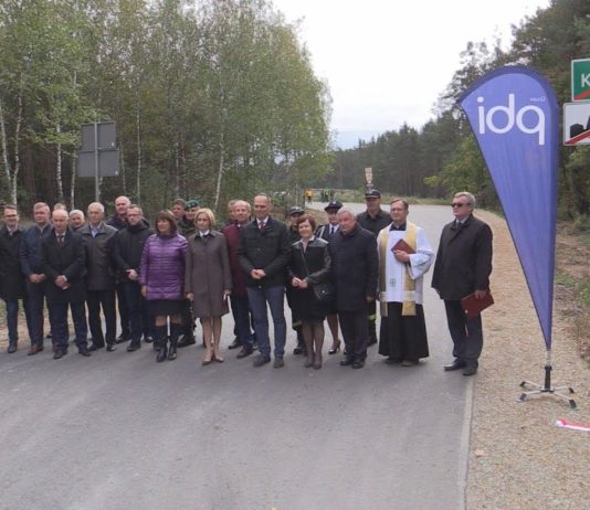 POŁĄCZYLI DWA POWIATY – OTWARCIE WYCZEKIWANEJ DROGI W KRAWCACH