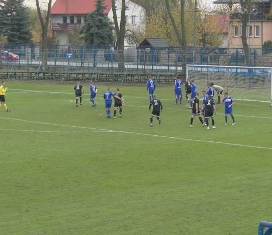 KONIEC PIŁKARSKIEJ JESIENI W GORZYCACH – STAL NOWA DĘBA ZDOBYŁA PUNKT
