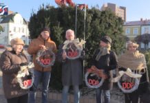 ŚWIĘTA CORAZ BLIŻEJ – W TARNOBRZEGU UBRALI CHOINKĘ