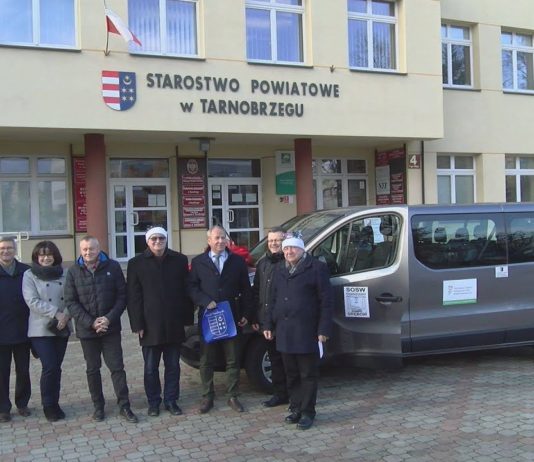 CENNY PREZENT DLA OŚRODKA – NOWY SAMOCHÓD PRZEKAZANY