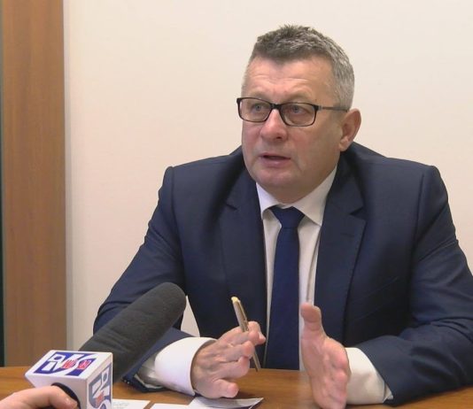 NOWA ENERGIA W GRĘBOWIE – POWSTANIE FARMA FOTOWOLTAICZNA