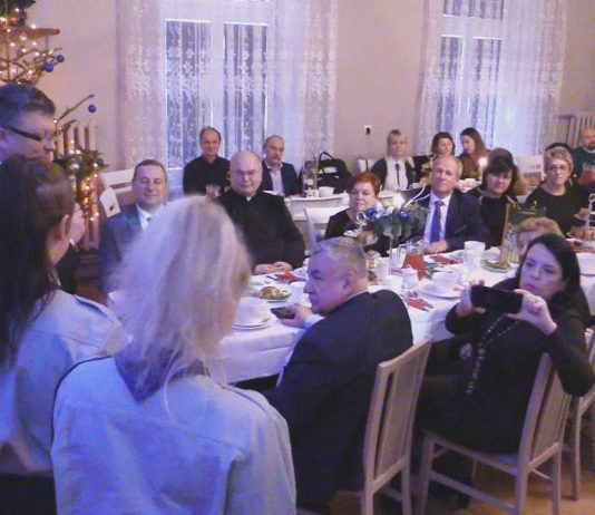 GRĘBÓW: WIGILIA W SPECJALNYM OŚRODKU SZKOLNO-WYCHOWAWCZYM