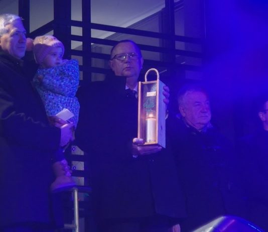 NOWA DĘBA: WIGILIA GMINNA W BLASKU GWIAZD