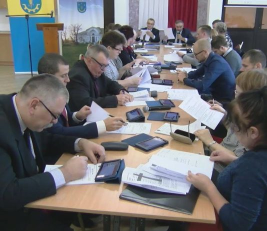 ŚMIECI CORAZ WIĘKSZYM WYZWANIEM – ILE ZAPŁACĄ MIESZKAŃCY GORZYC?