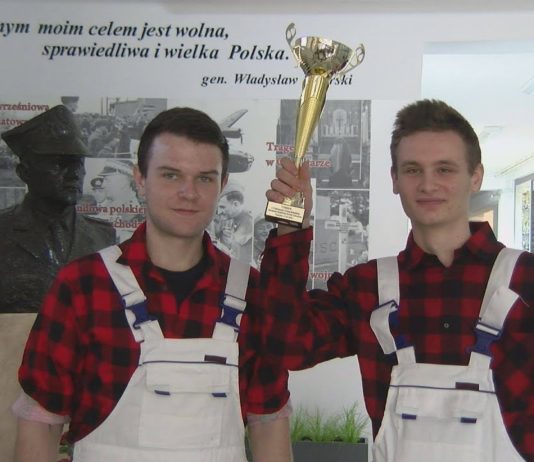 NAJLEPSI NA PODKARPACIU – SUKCES UCZNIÓW TARNOBRZESKIEJ „BUDOWLANKI”