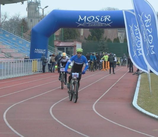 RYWALIZACJA DLA TWARDZIELI – ZIMOWY TRIATHLON W SANDOMIERZU