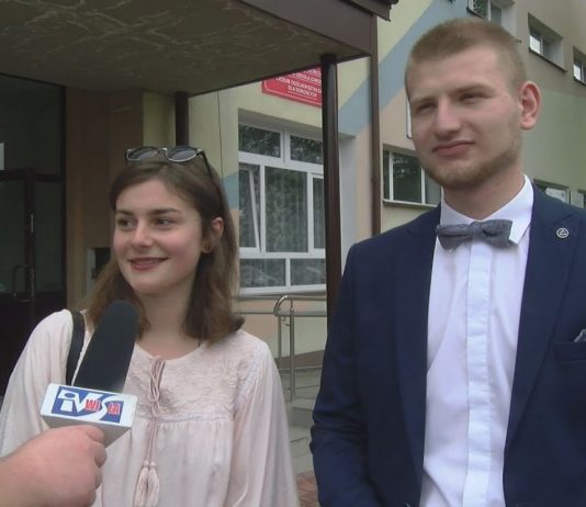 MATURY POD SPECJALNYM NADZOREM – EGZAMIN DOJRZAŁOŚCI W TARNOBRZEGU