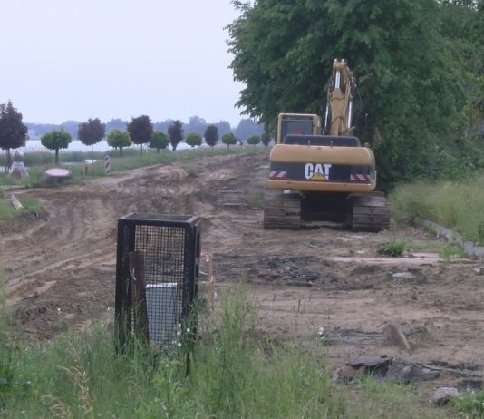 PLAC BUDOWY NAD JEZIOREM – SPECYFICZNE LATO W TARNOBRZEGU