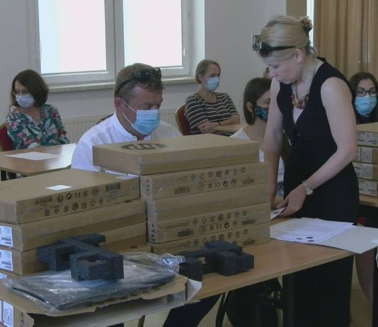 KOMPUTERY DLA PLACÓWEK OŚWIATOWYCH – TRZECI PROJEKT W GMINIE GORZYCE