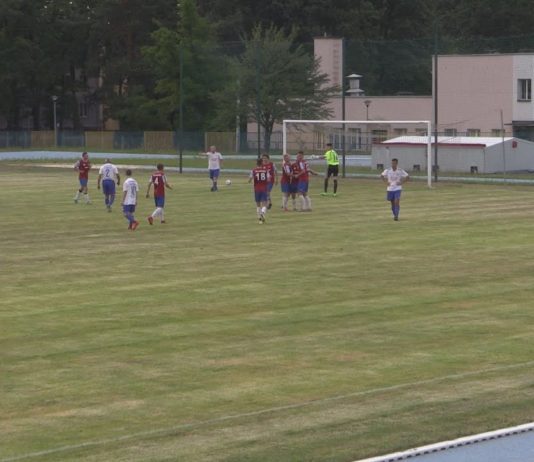 INAUGURACJA SEZONU W NOWEJ DĘBIE – STAL ZREMISOWAŁA Z BUKOWĄ JASTKOWICE