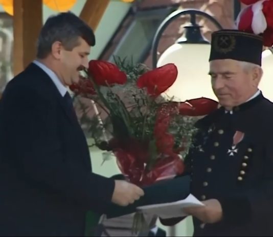 TARNOBRZEG 2004: 45 LAT MIEJSKIEJ ORKIESTRY DĘTEJ