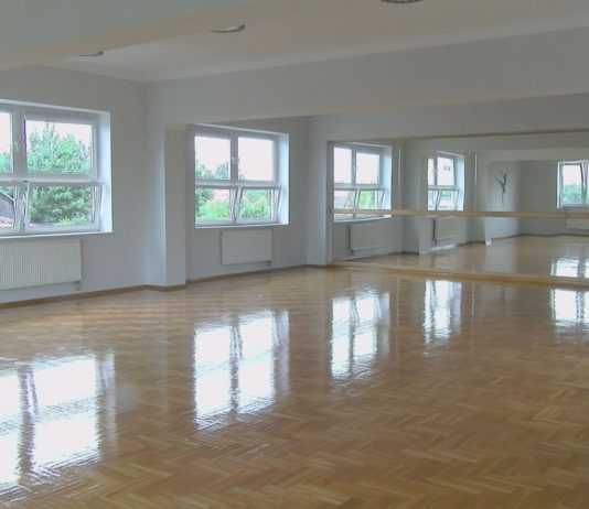 GMINNE CENTRUM KULTURY BŁYSZCZY – MODERNIZACJA W GRĘBOWIE ZAKOŃCZONA