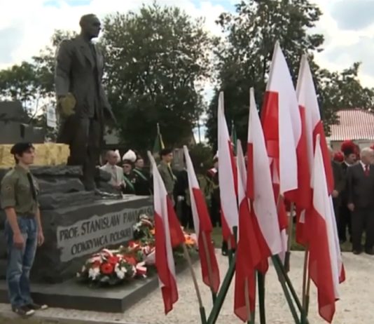 TARNOBRZEG 2010: ODSŁONIĘCIE POMNIKA PROFESORA STANISŁAWA PAWŁOWSKIEGO