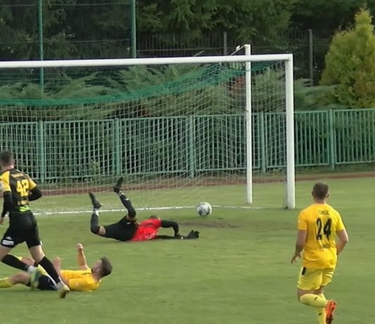 SOKÓŁ KAMIEŃ POSTAWIŁ SIĘ FAWORYTOWI – PUCHAROWA WYGRANA PIŁKARZY SIARKI