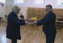 NAGRODY DLA NAUCZYCIELI – DZIEŃ EDUKACJI NARODOWEJ W GRĘBOWIE