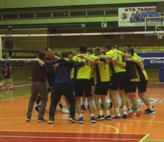 SIATKARSKIE EMOCJE W TARNOBRZEGU – SIARKA POKONAŁA WISŁOKA STRZYŻÓW