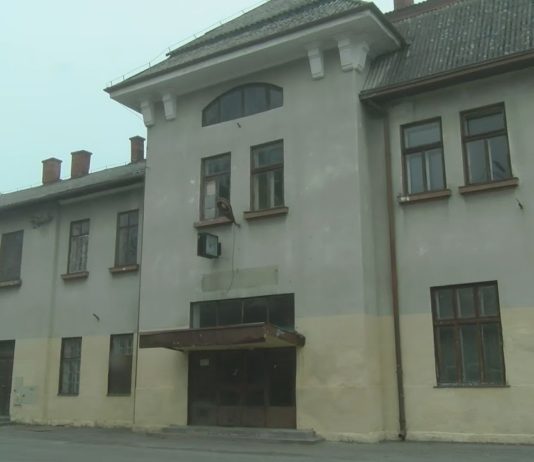 TARNOBRZEG: JAKIE BĘDĄ DALSZE LOSY DWORCA PKP?