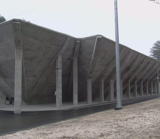 NOWE HALE UROCZYŚCIE OTWARTE – KOLEJNE WYZWANIA ZAKŁADÓW METALOWYCH DEZAMET