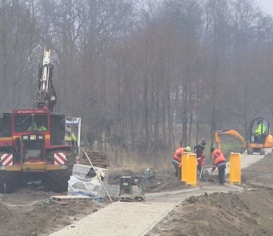 NOWY CHODNIK PRZY KRAJOWEJ „DZIEWIĄTCE” – W JADACHACH BĘDZIE BEZPIECZNIEJ