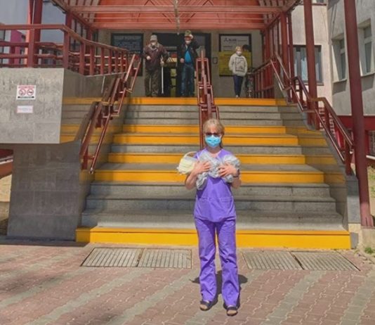 MISTRZYNIE CELEBROWAŁY URODZINY – NIESPODZIANKA DLA TENISISTEK STOŁOWYCH