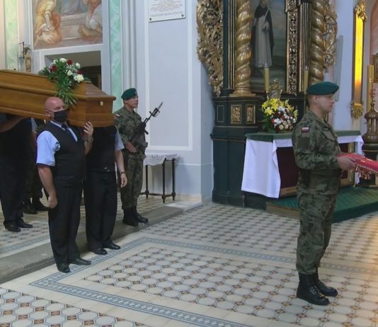 JEDNOGŁOŚNE ABSOLUTORIUM W GRĘBOWIE – CAŁA RADA POPIERA DZIAŁANIA WÓJTA