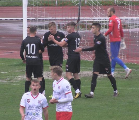 FAWORYT ZA MOCNY DLA WISŁY – REZERWY CRACOVII WYGRAŁY W SANDOMIERZU