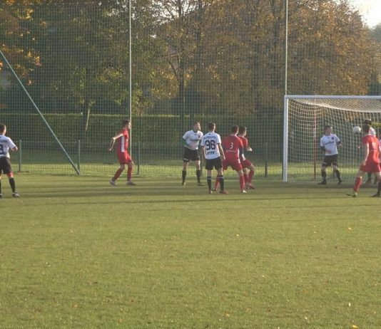 WYRÓWNANY MECZ W GRĘBOWIE – SŁOWIANIN ZREMISOWAŁ Z JUNIOREM ZAKRZÓW