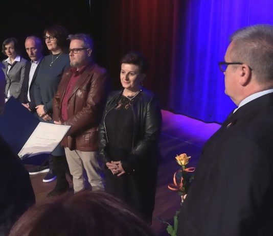 POWIATOWY DZIEŃ EDUKACJI NARODOWEJ – NAGRODY STAROSTY DLA NAUCZYCIELI