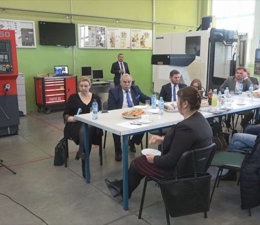 ROZMOWY O SZKOLNICTWIE ZAWODOWYM – KONFERENCJA NAUKOWA W GORZYCACH