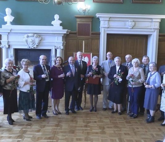MAŁŻONKOWIE ODEBRALI MEDALE – PIĘKNE JUBILEUSZE W TARNOBRZEGU