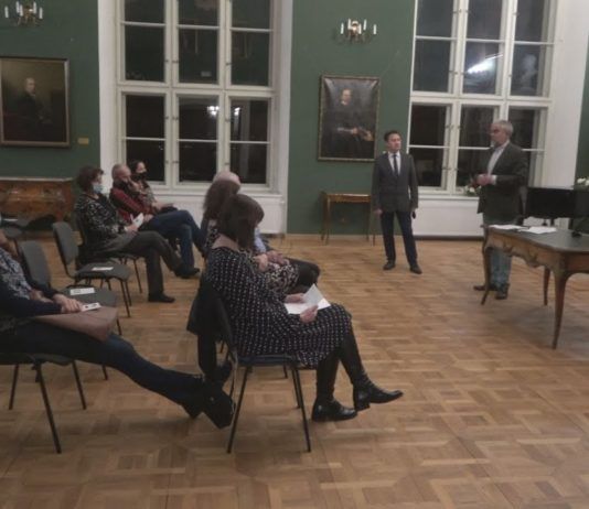 AUKCJA OBRAZÓW W TARNORBZEGU – BĘDĄ KOLEJNE PRACE NA ZABYTKOWYM CMENTARZU