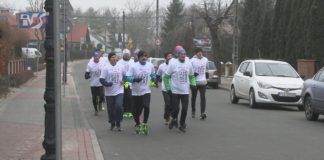 POBIEGLI Z ZALESZAN DO KATOWIC – UCZCILI PAMIĘĆ ZABITYCH GÓRNIKÓW