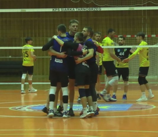 SIATKARZE SIARKI NIE SPRAWILI NIESPODZIANKI – ZWYCIĘSTWO WICELIDERA ZE STRZYŻOWA