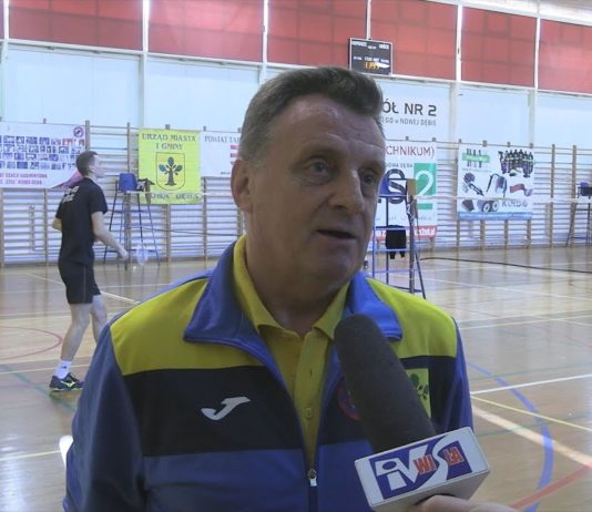 BADMINTONIŚCI W PEŁNI SEZONU – JAK RADZI SOBIE STAL NOWA DĘBA?