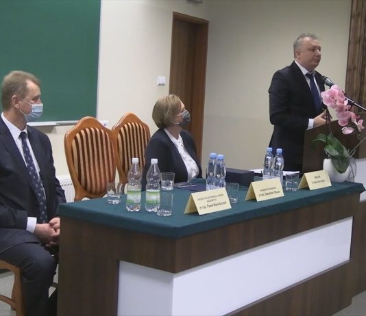 WICEMINISTER FINANSÓW W TARNOBRZEGU – SPOTKANIE W PAŃSTWOWEJ UCZELNI ZAWODOWEJ