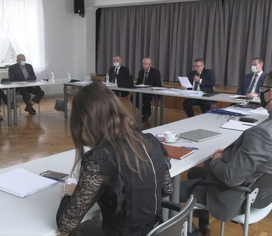 W GRĘBOWIE ZGODA I WSPÓŁPRACA – UCHWALONO BUDŻET NA 2022 ROK