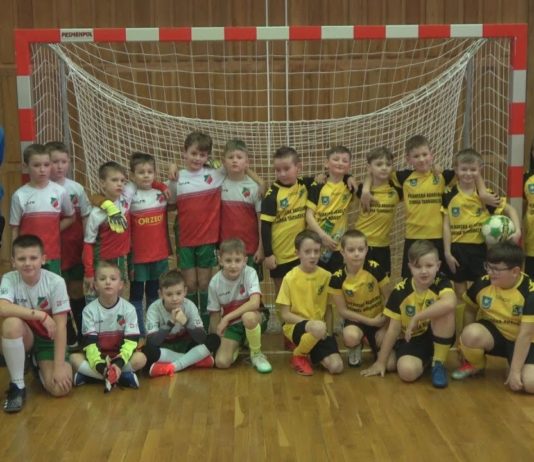 CENNY SPRAWDZIAN MŁODYCH PIŁKARZY – SIARKA ZAGRAŁA Z KOLBUSZOWIANKĄ
